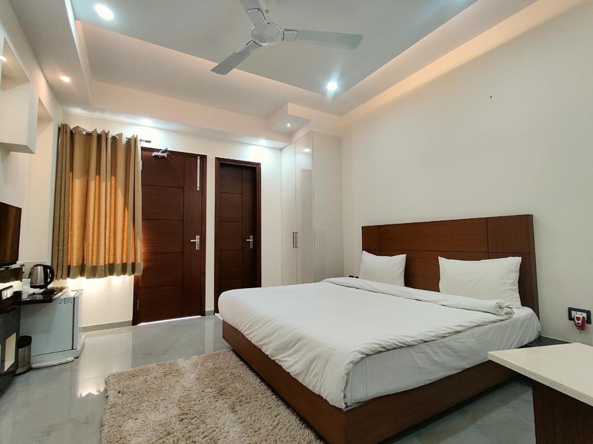 The Shacon Hotel โนอิดา ภายนอก รูปภาพ