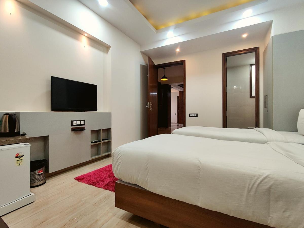 The Shacon Hotel โนอิดา ภายนอก รูปภาพ